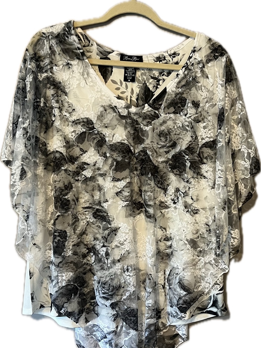 Brittany Black Black & White Floral V-Neck Blouse